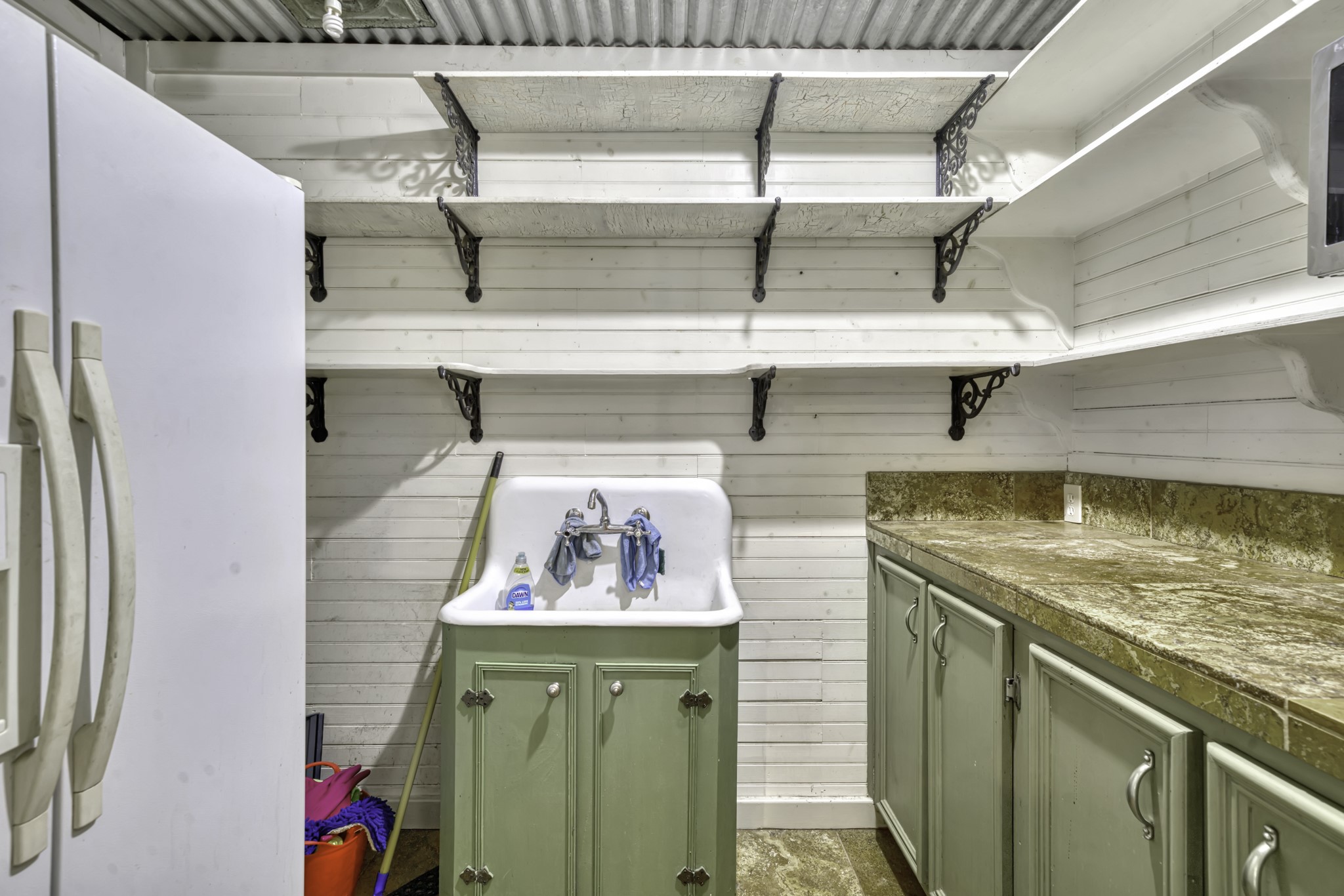 23405 Martha Williams Road Montgomery, TX 77356 - Photo 16 of 45 a utility room with dryer and washer