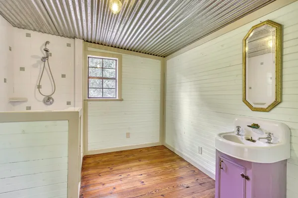 $699,000 | 23405 Martha Williams Road, Montgomery, TX 77356