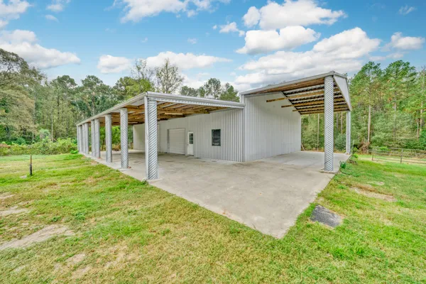 $699,000 | 23405 Martha Williams Road, Montgomery, TX 77356