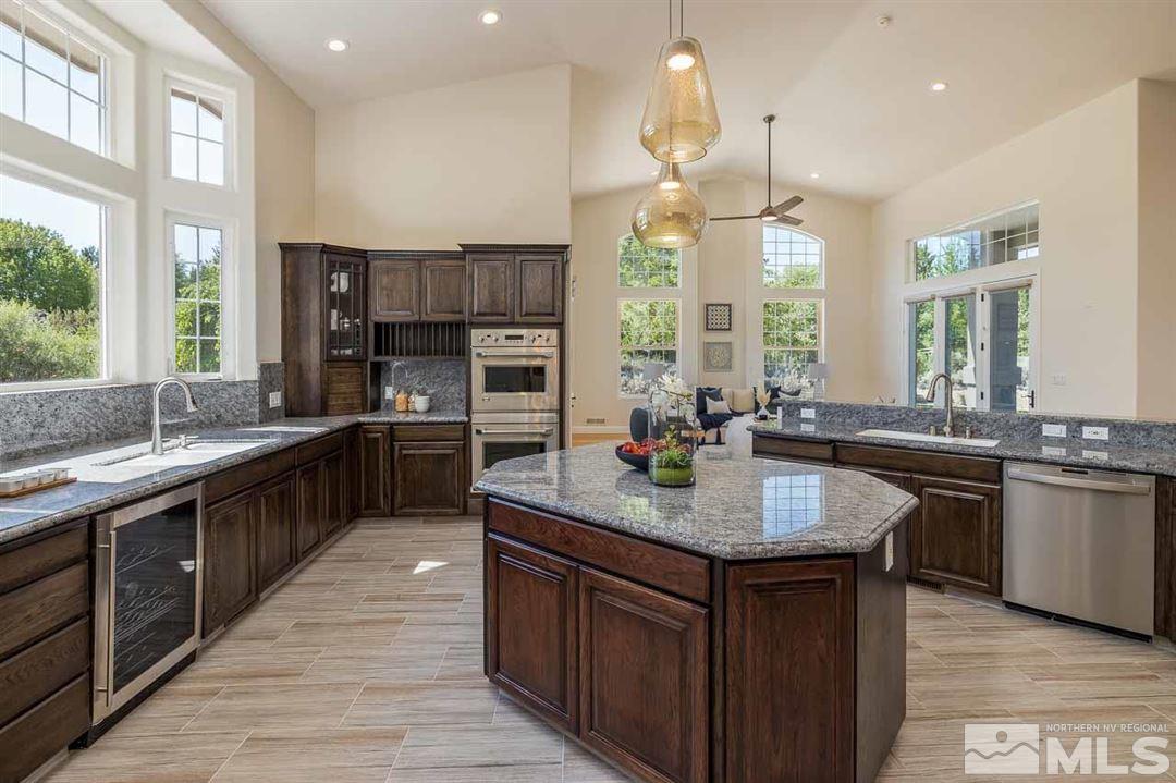 16111 Edmands Court Reno, NV 89511 - Photo 4 of 40 Photo 4
