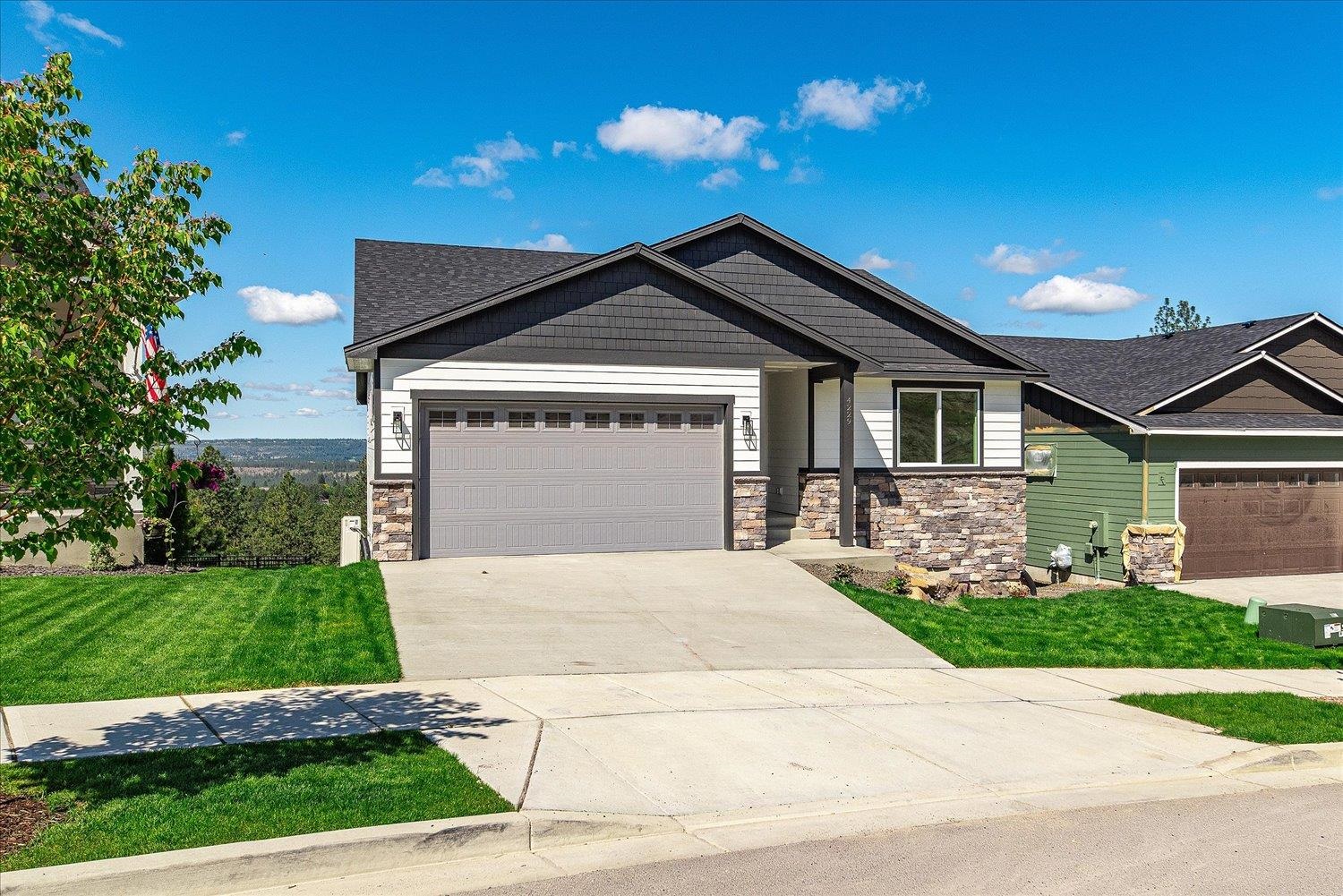 4229 West Tolliver Court Spokane, WA 99208 - Photo 2 of 50