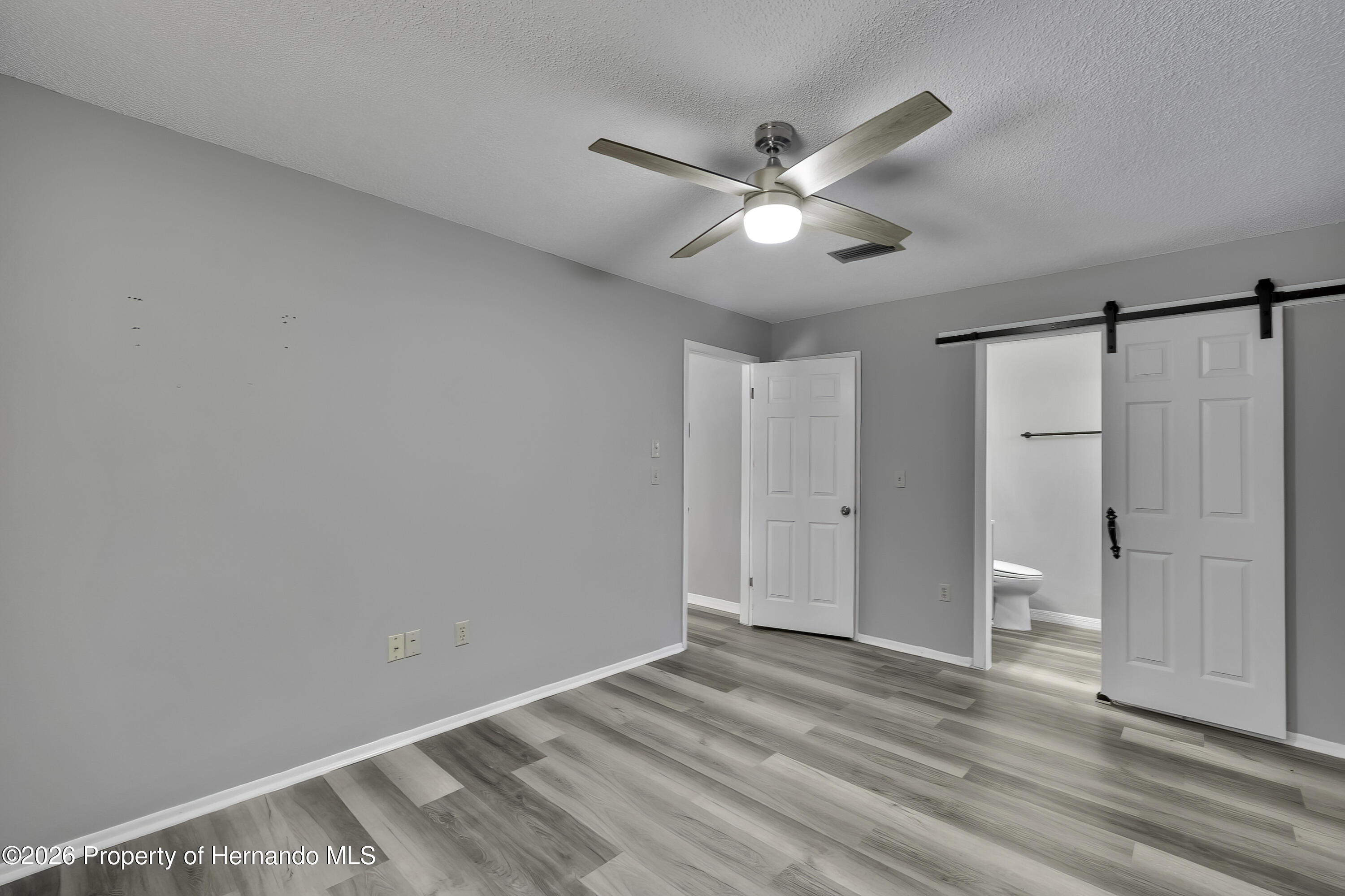 2441 Dustin Circle Spring Hill, FL 34608 - Photo 17 of 42 Gallery Image 17