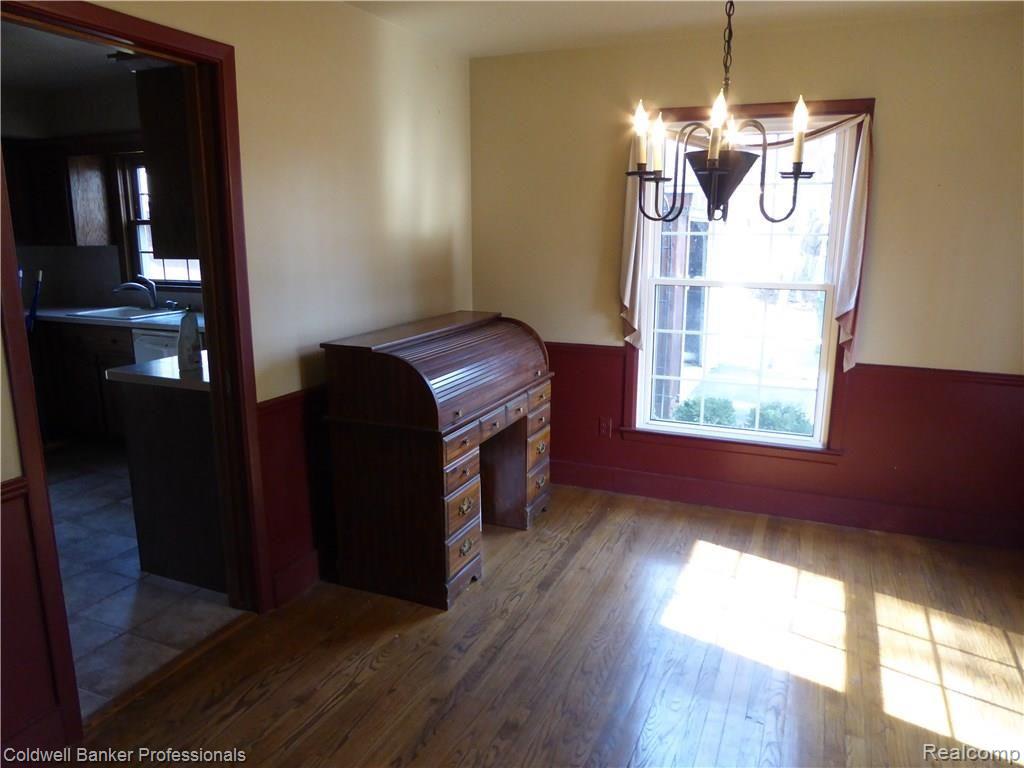 647 East Gunn Road Rochester, MI 48306 - Photo 9 of 37 Gunn Rd 2 001.JPG