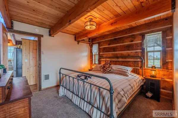 $1,365,000 | 3994 John Road, Island Park, ID 83429