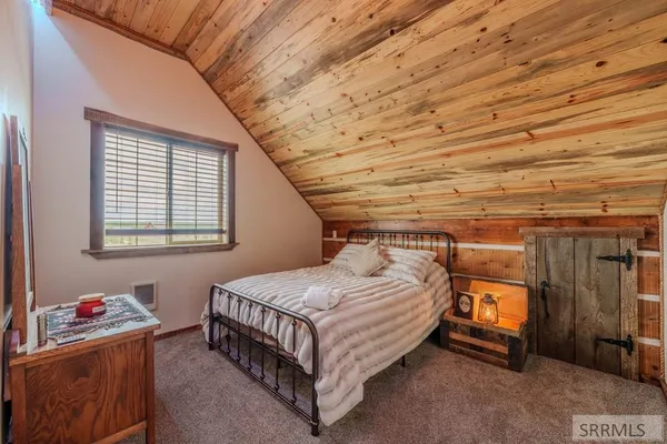 $1,365,000 | 3994 John Road, Island Park, ID 83429