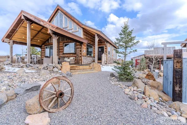 $1,365,000 | 3994 John Road, Island Park, ID 83429