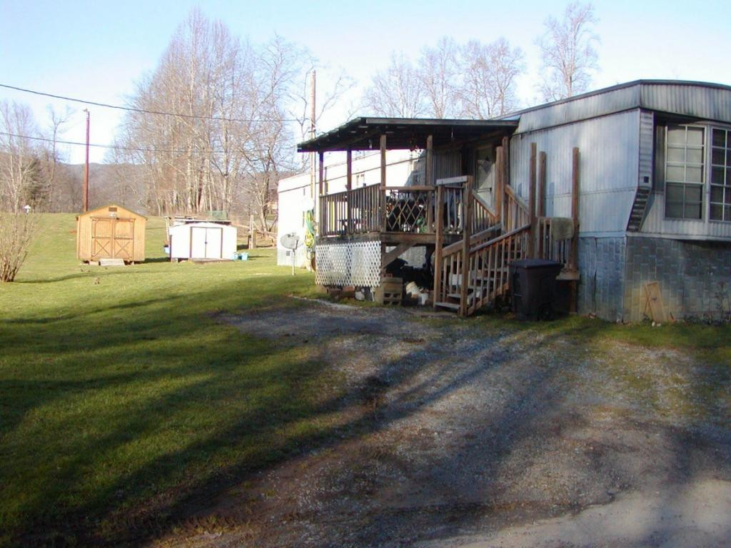 135 Taylor Hollow Road Elizabethton, TN 37643 - Photo 13 of 14 Photo 14