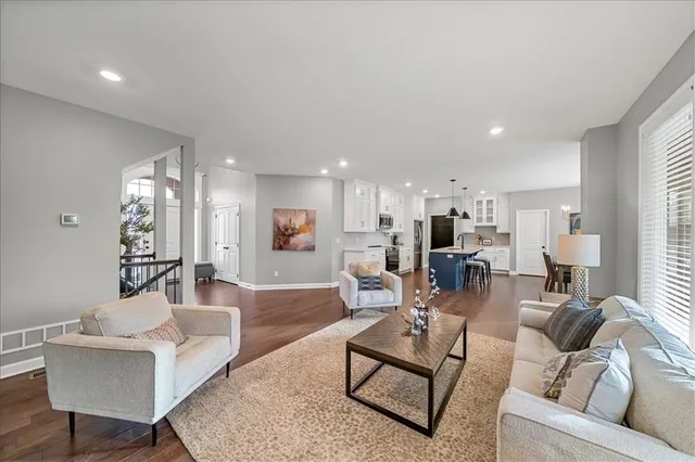 $595,000 | 19004 Skyview Lane, Spring Hill, KS 66083