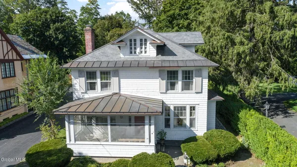 $1,600,000 | 39 5th Avenue, Saratoga Springs, NY 12866