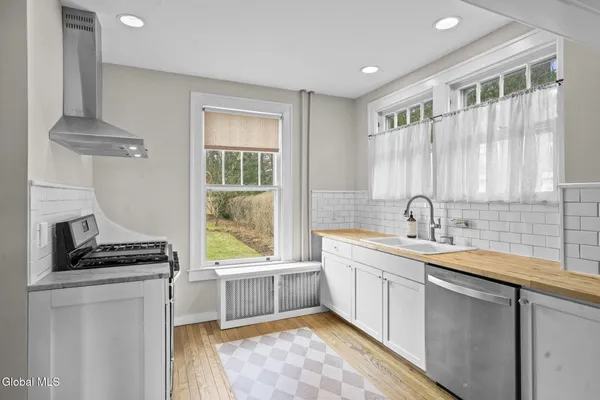 $1,600,000 | 39 5th Avenue, Saratoga Springs, NY 12866