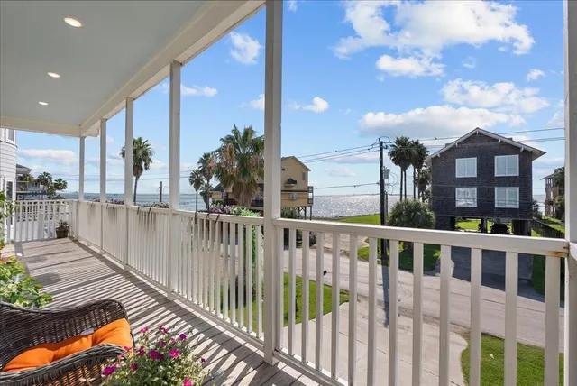 a view of a houses with a balcony