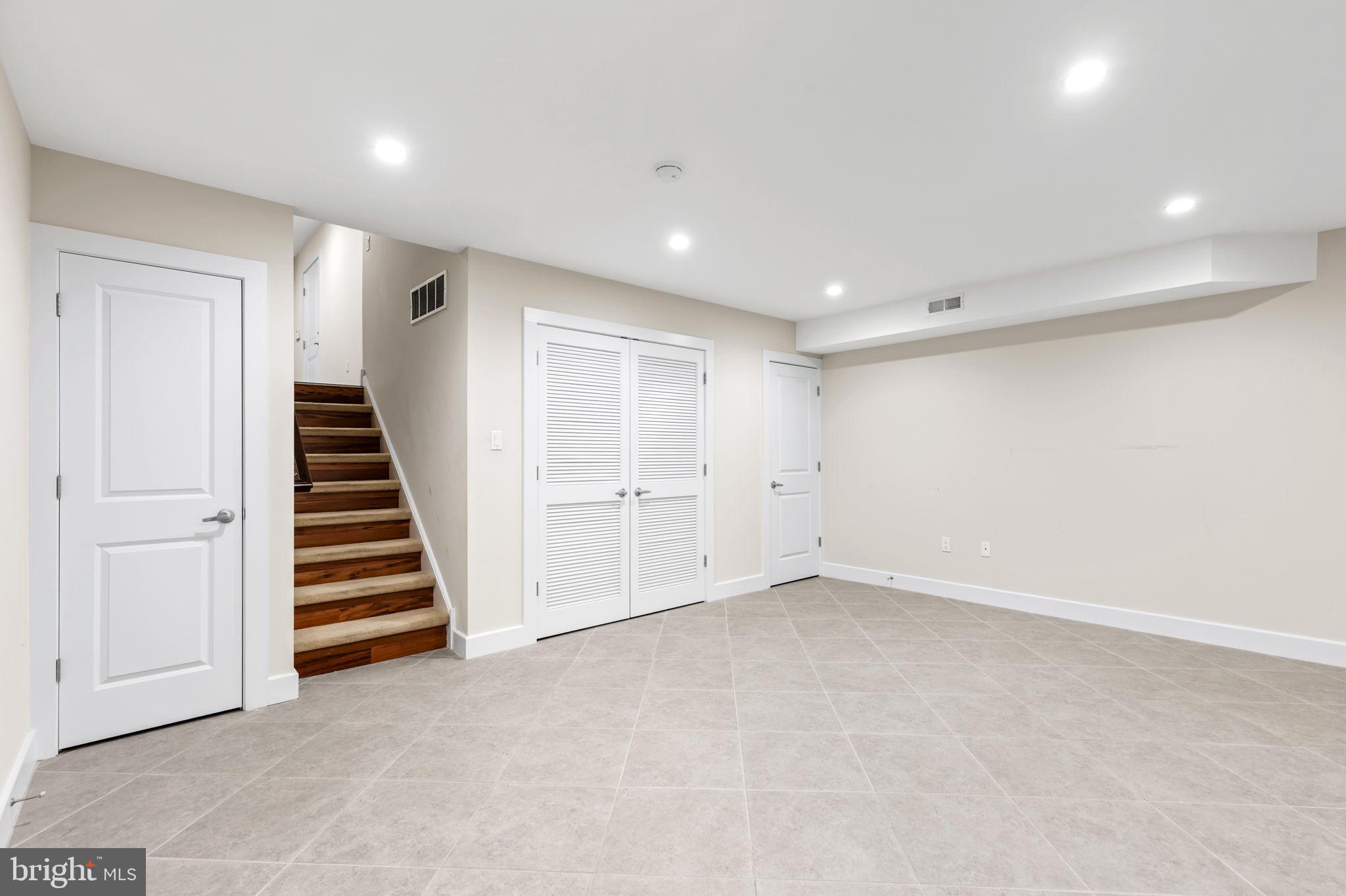 830 South Swanson Street Philadelphia, PA 19147 - Photo 17 of 19