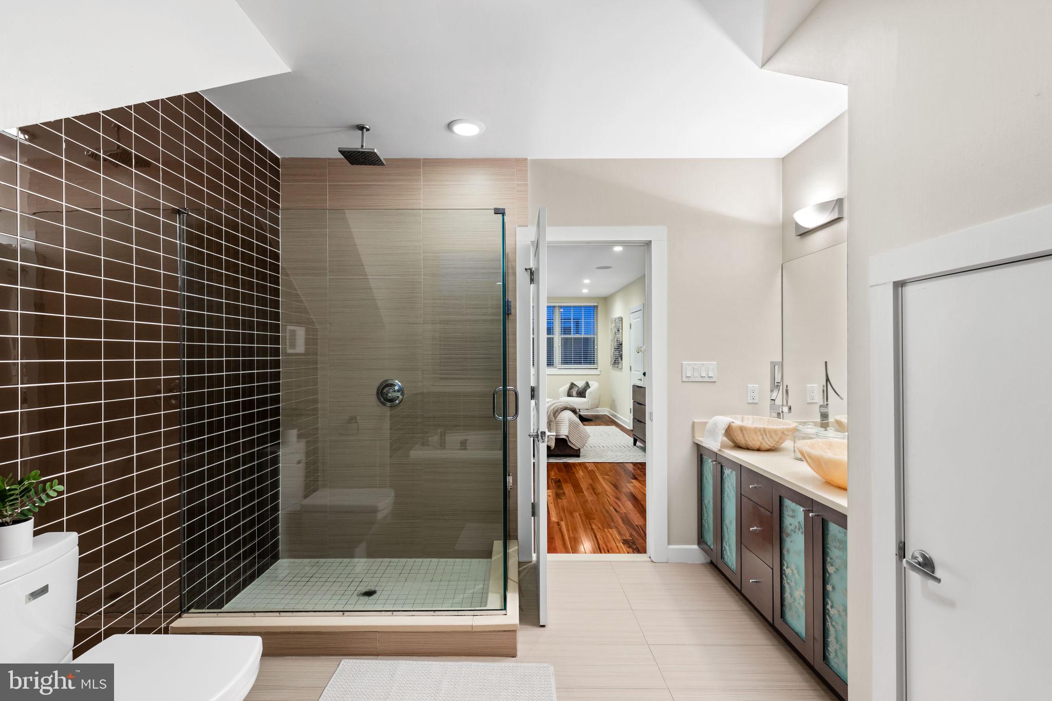 830 South Swanson Street Philadelphia, PA 19147 - Photo 8 of 19