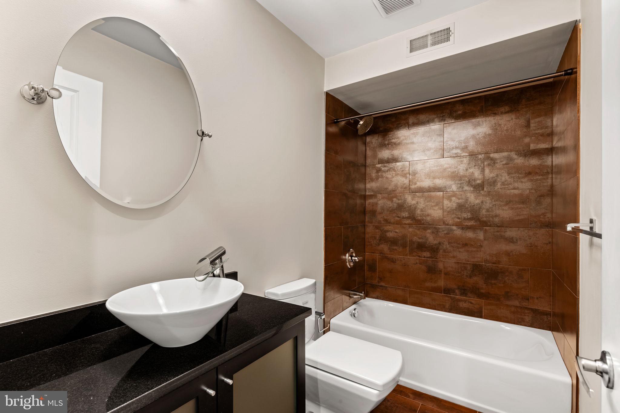 830 South Swanson Street Philadelphia, PA 19147 - Photo 10 of 19