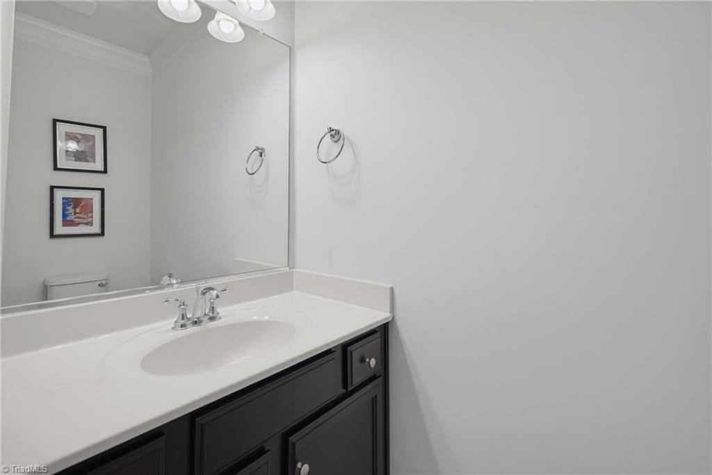 3847 Thistleberry Road High Point, NC 27265 - Photo 9 of 23 Gallery Image 9