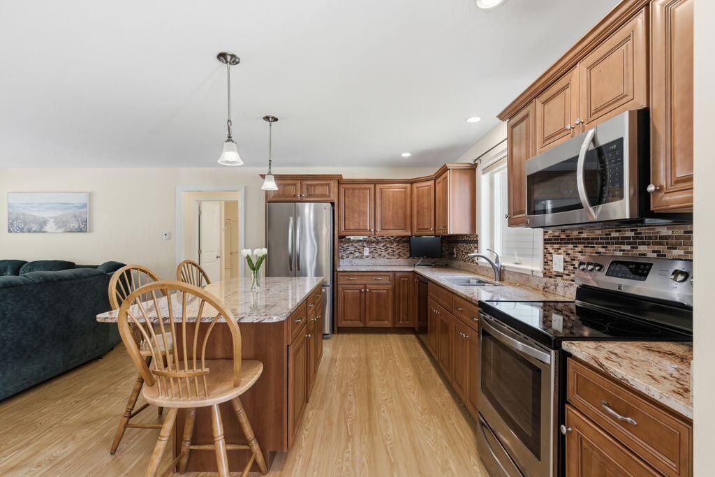 6 Berry Lane, Unit 101 Biddeford, ME 04005 - Photo 22 of 71 16_DSC00510
