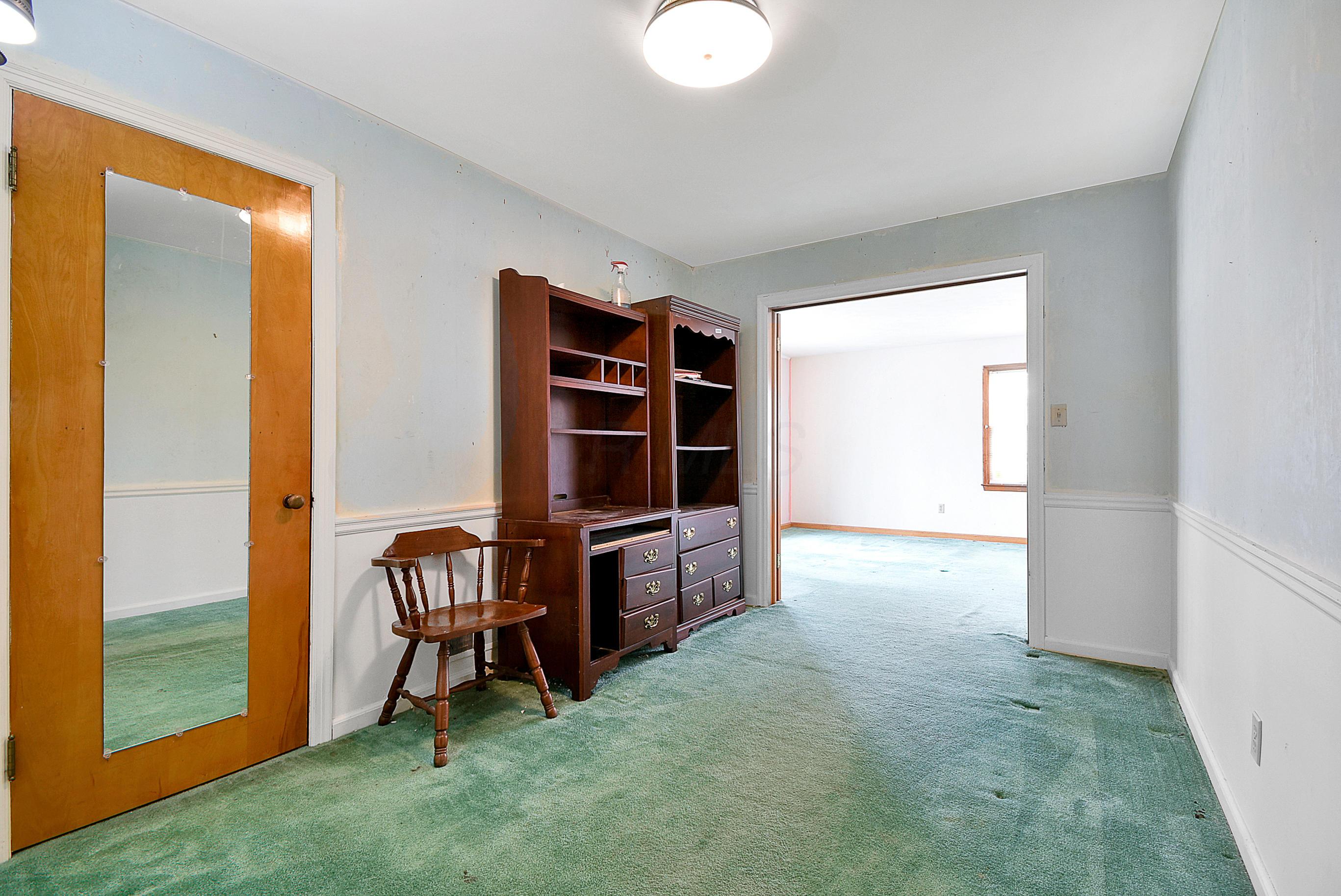 935 Coonpath Road Northwest Lancaster, OH 43130 - Photo 12 of 28