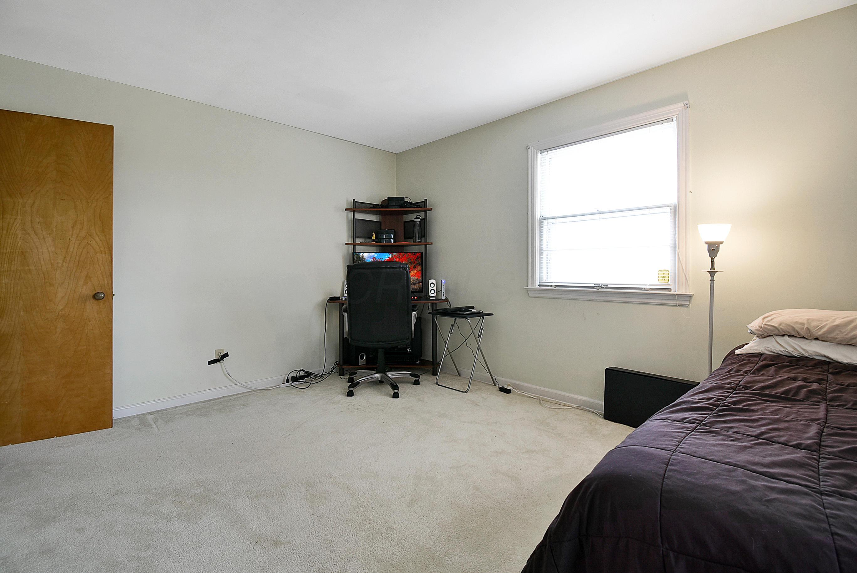 935 Coonpath Road Northwest Lancaster, OH 43130 - Photo 15 of 28