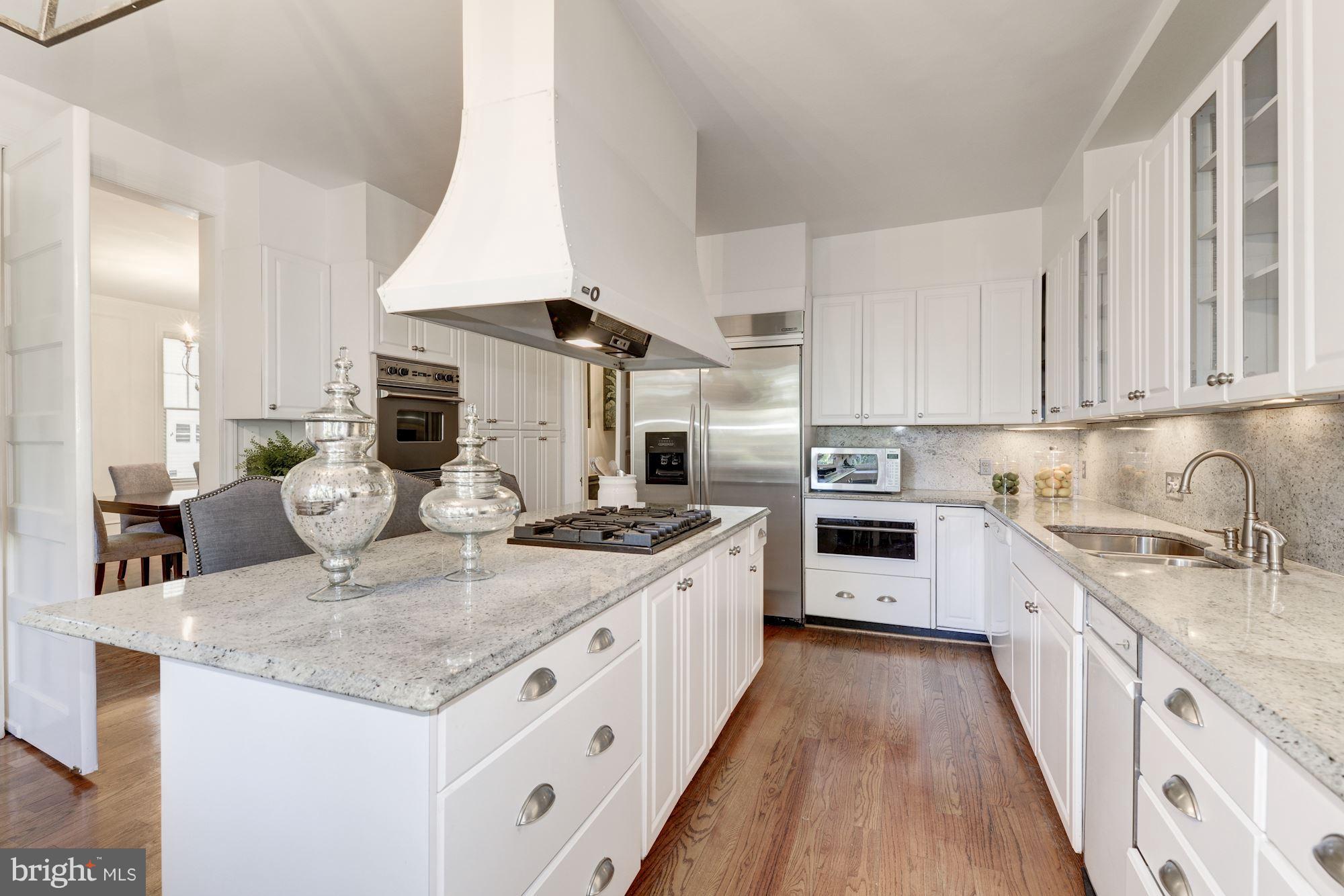 3241 R Street Northwest Washington, DC 20007 - Photo 6 of 14 Kitchen