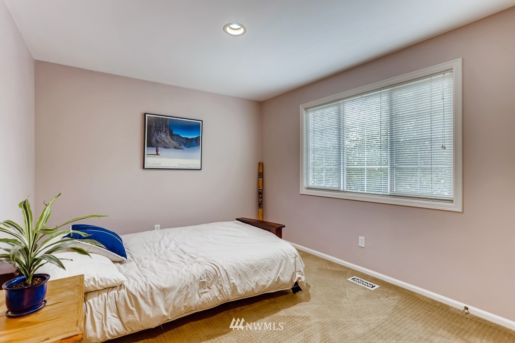 21519 30th Avenue Southeast Bothell, WA 98021 - Photo 21 of 27
