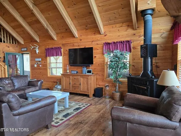 $659,900 | 5316 Highway 66, Sneedville, TN 37869
