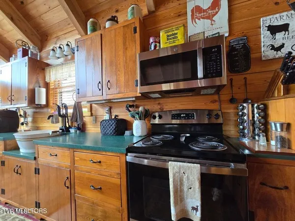 $659,900 | 5316 Highway 66, Sneedville, TN 37869