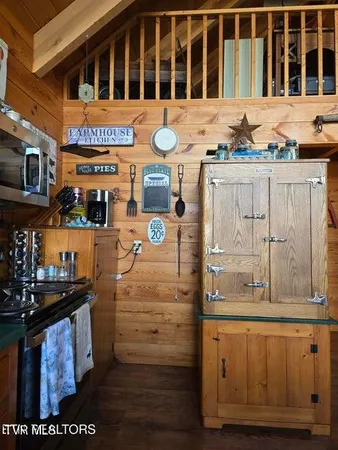 $659,900 | 5316 Highway 66, Sneedville, TN 37869