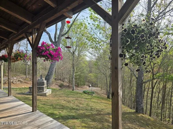 $659,900 | 5316 Highway 66, Sneedville, TN 37869