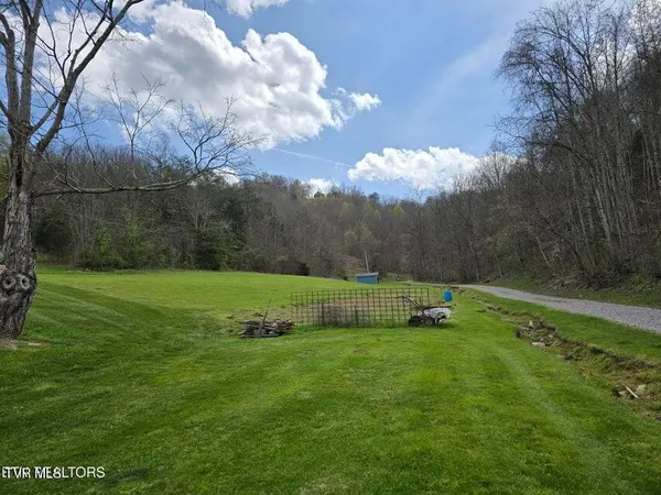 $659,900 | 5316 Highway 66, Sneedville, TN 37869