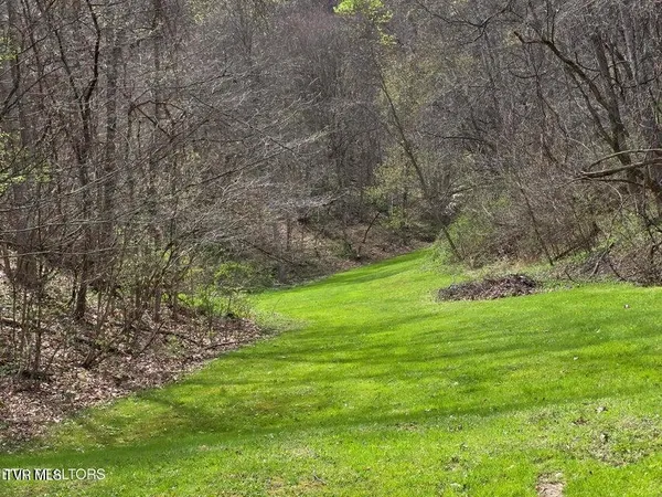 $659,900 | 5316 Highway 66, Sneedville, TN 37869