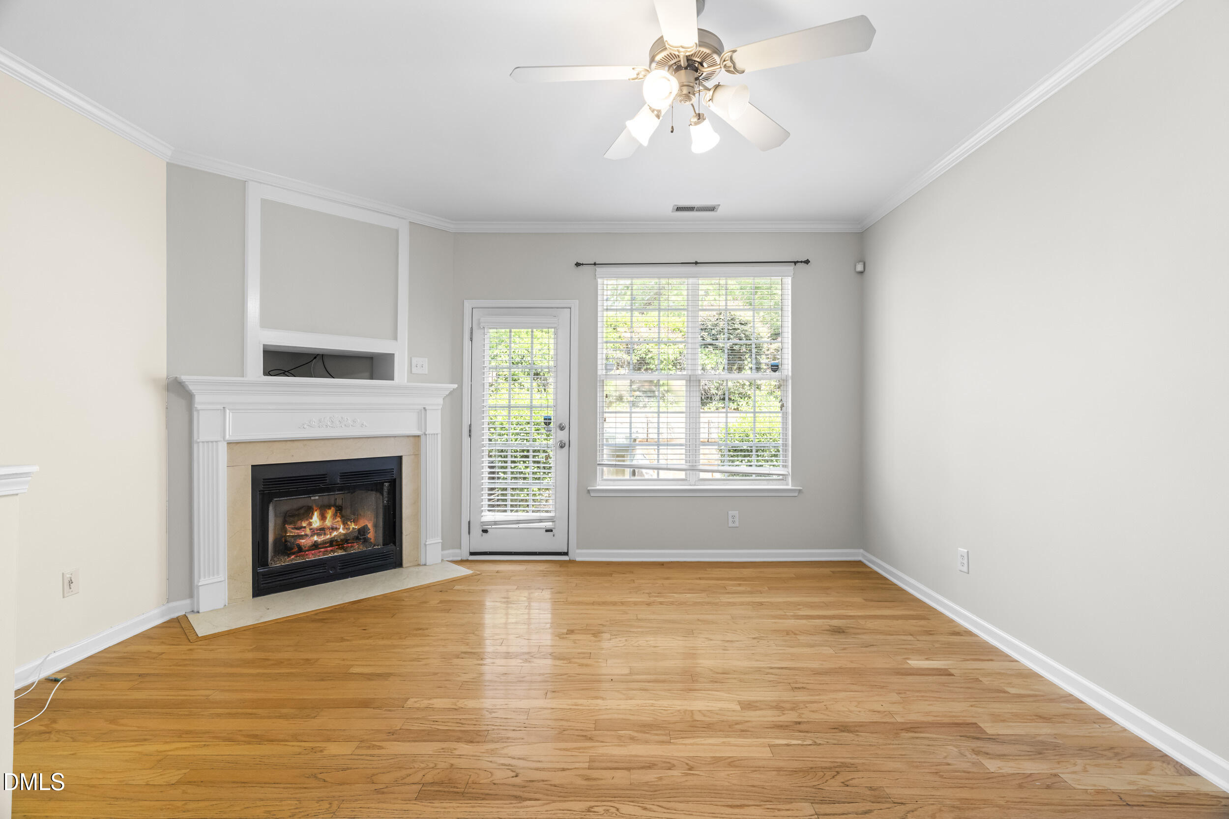 8246 City Loft Court Raleigh, NC 27613 - Photo 7 of 33 Family room