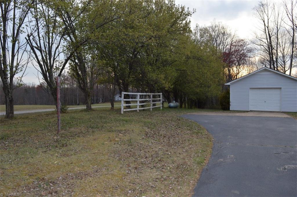 5450 Highway 704 Sandy Ridge, NC 27046 - Photo 21 of 26 Gallery Image 21