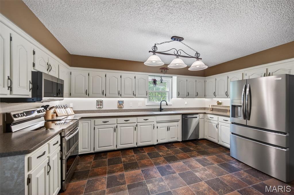 403 Stone Ridge Drive Waynesville, MO 65583 - Photo 20 of 62