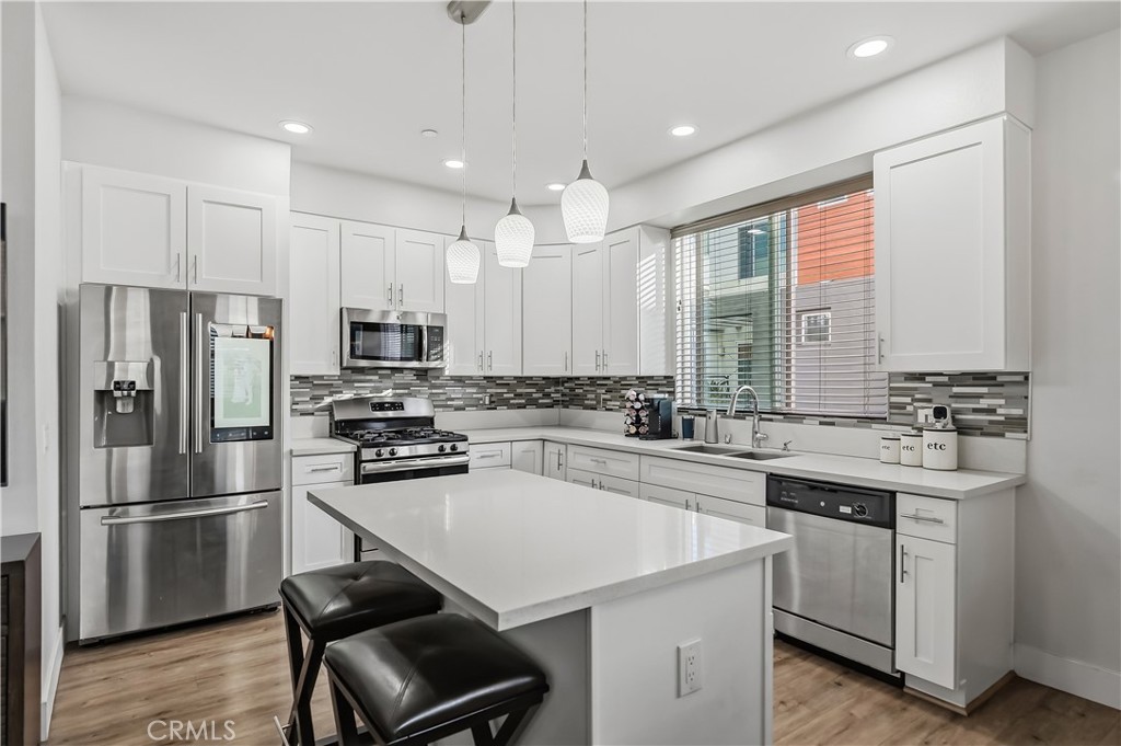 7950 Telegraph Road Downey, CA 90240 - Photo 5 of 36 Kitchen
