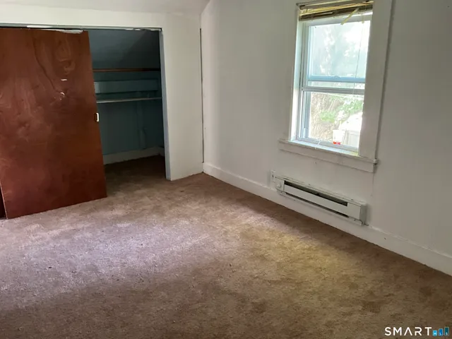 $359,000 | 265 Oakland Street, Manchester, CT 06042