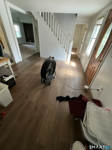 $359,000 | 265 Oakland Street, Manchester, CT 06042