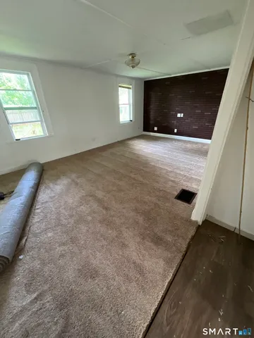 $359,000 | 265 Oakland Street, Manchester, CT 06042