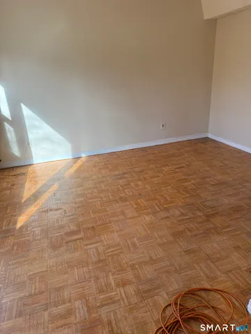 $359,000 | 265 Oakland Street, Manchester, CT 06042