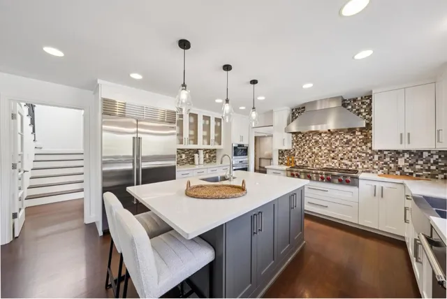$5,988,000 | 900 Highlands Circle, Los Altos, CA 94024