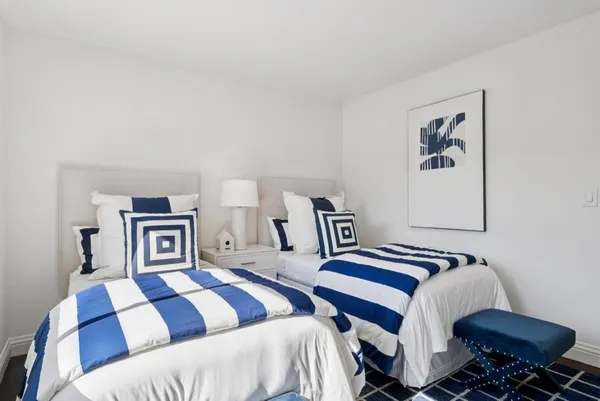 $5,598,000 | 900 Highlands Circle, Los Altos, CA 94024