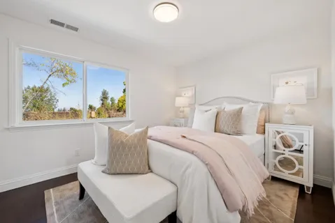 $5,898,000 | 900 Highlands Circle, Los Altos, CA 94024