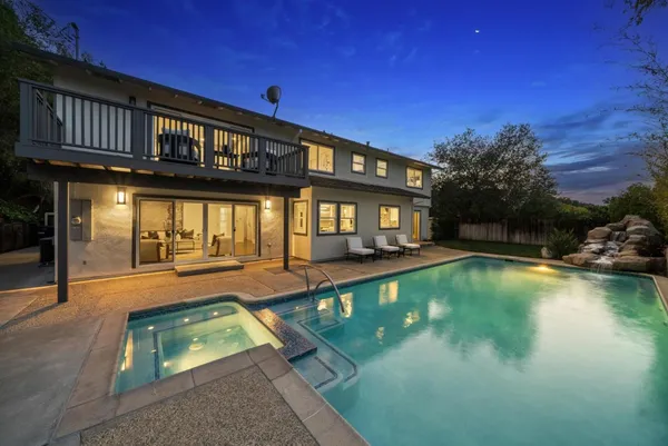 $5,598,000 | 900 Highlands Circle, Los Altos, CA 94024