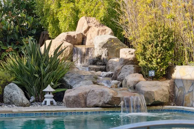 $5,998,000 | 900 Highlands Circle, Los Altos, CA 94024