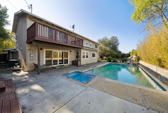 $5,998,000 | 900 Highlands Circle, Los Altos, CA 94024