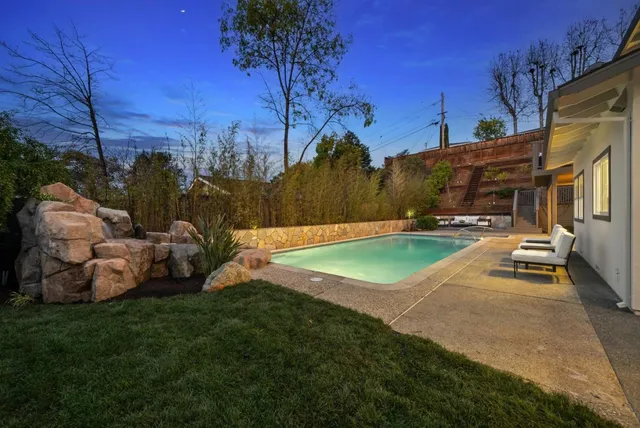 $5,988,000 | 900 Highlands Circle, Los Altos, CA 94024