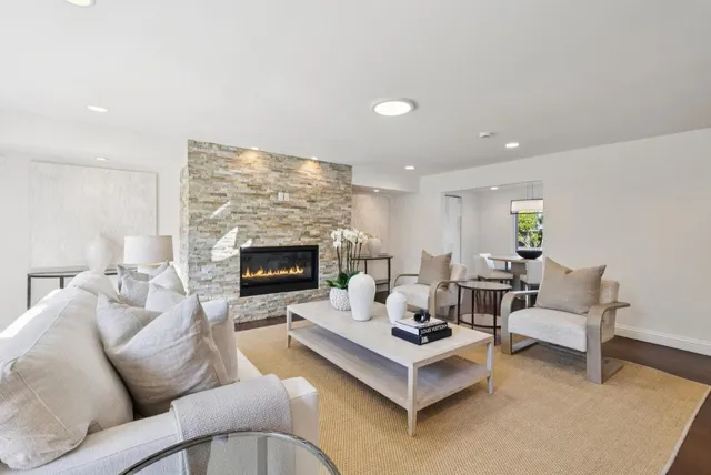 $5,988,000 | 900 Highlands Circle, Los Altos, CA 94024