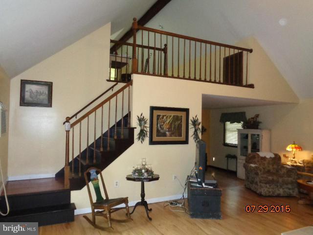 237 Giliad Road Hedgesville, WV 25427 - Photo 13 of 26 Interior (General)
