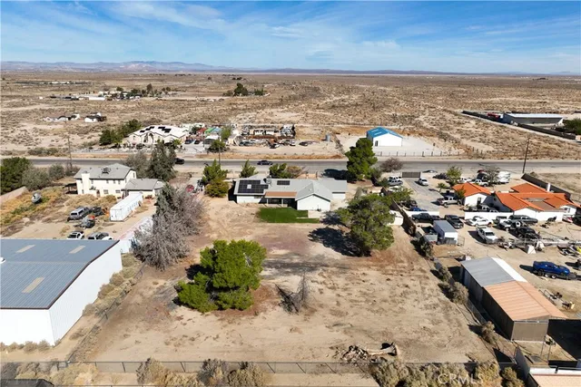 $590,000 | 3322 East Ave H, Lancaster, CA 93535