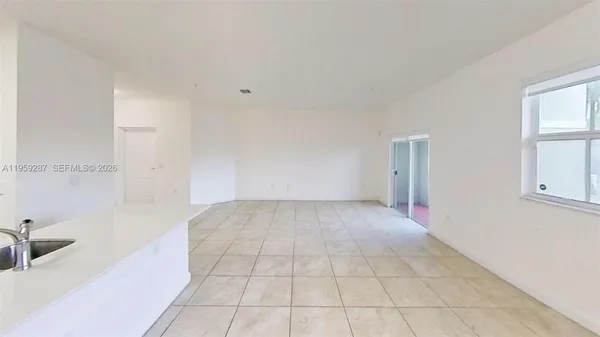 $2,700 | 230 Northwest 109th Avenue, Unit 103, Miami, FL 33172