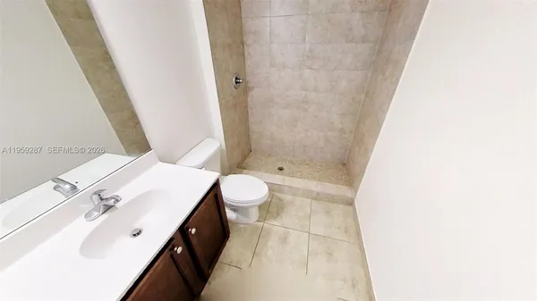 $2,700 | 230 Northwest 109th Avenue, Unit 103, Miami, FL 33172